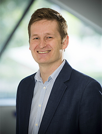 Professor Jacek Jasieniak