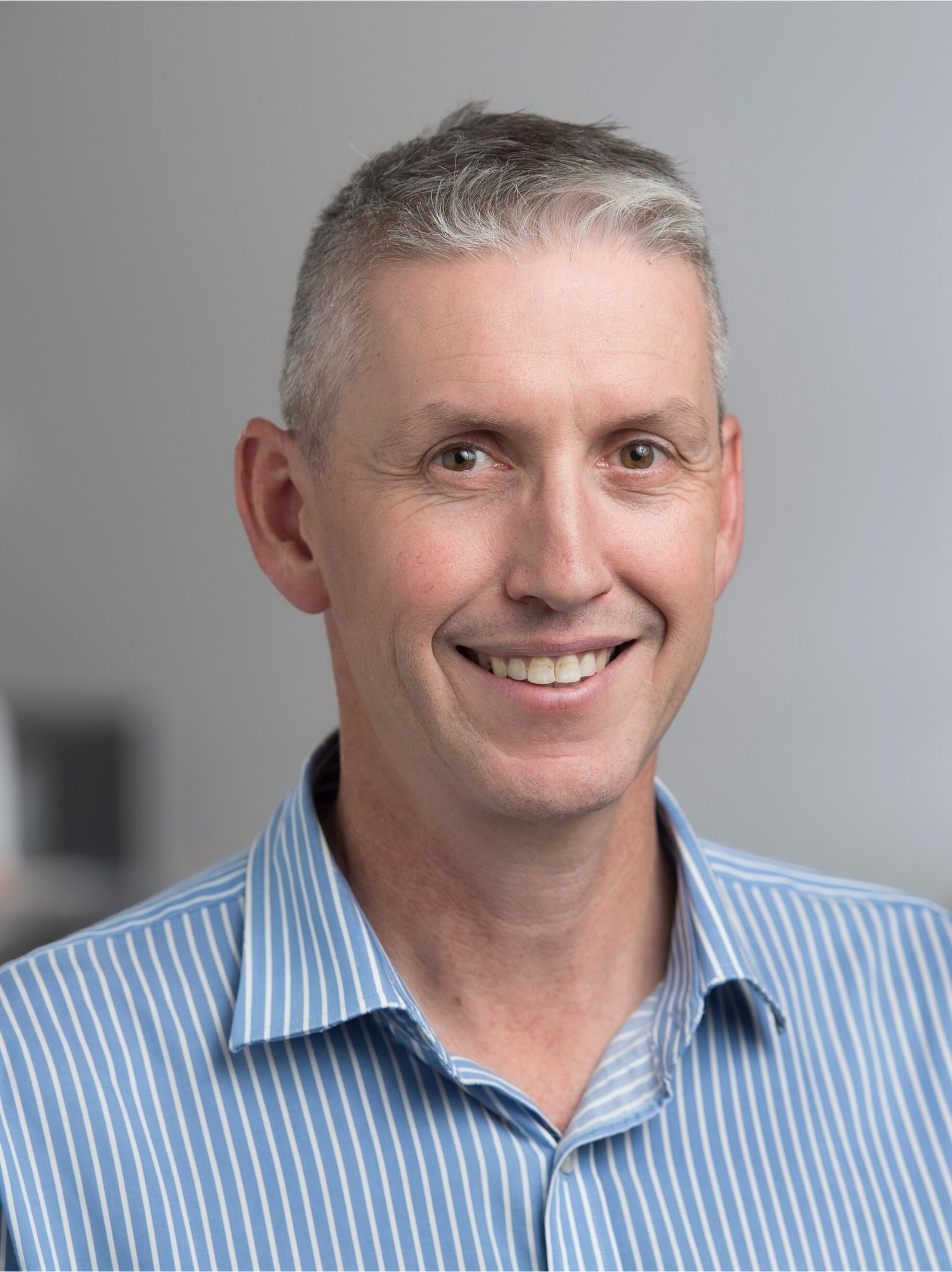 Dr Cameron Gosling