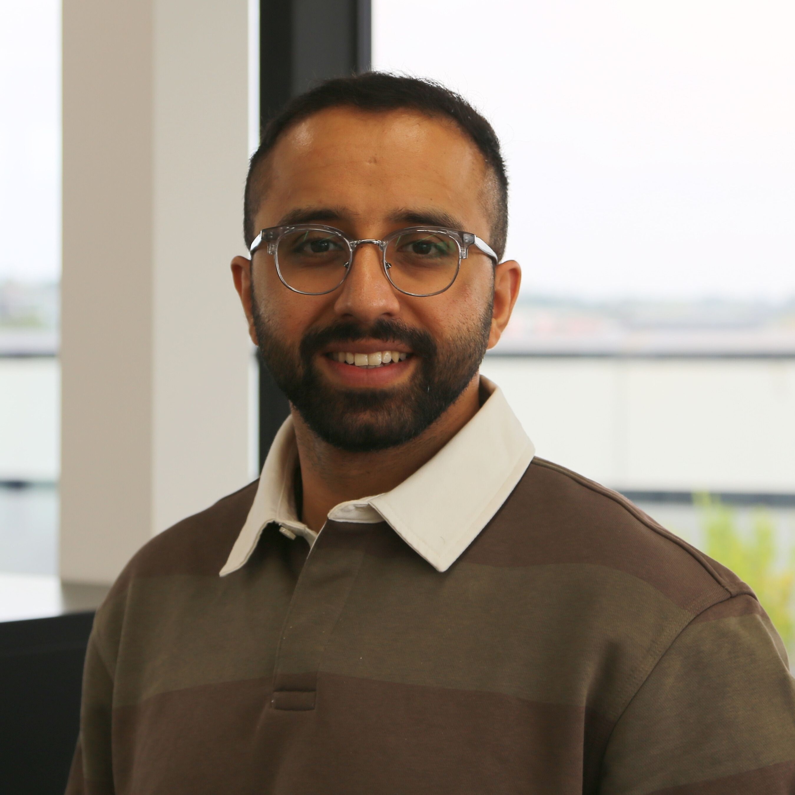 Dr Satish Melwani