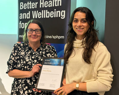 Bachelor of Biomedical Science Honours coordinator Kelly Allen with Chiara Ritorto Bachelor of Biomedical Science Honours coordinator Kelly Allen with Chiara Ritorto