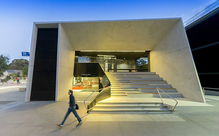 Photo of Front of Faculty of Science