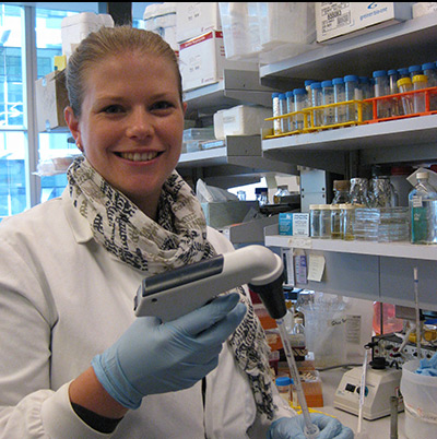 Dr Melanie Hutton