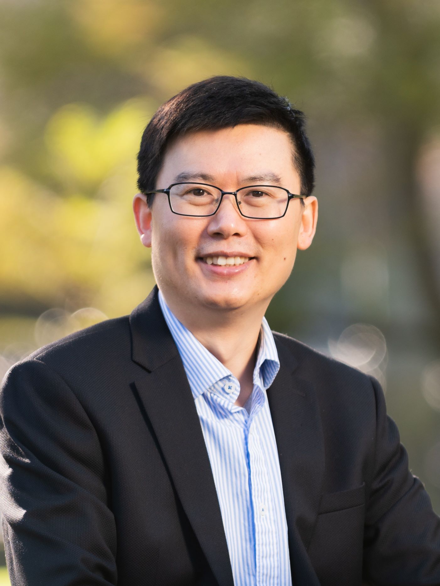 Professor Yuming Guo