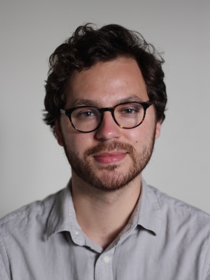 Dr Zachari Swiecki