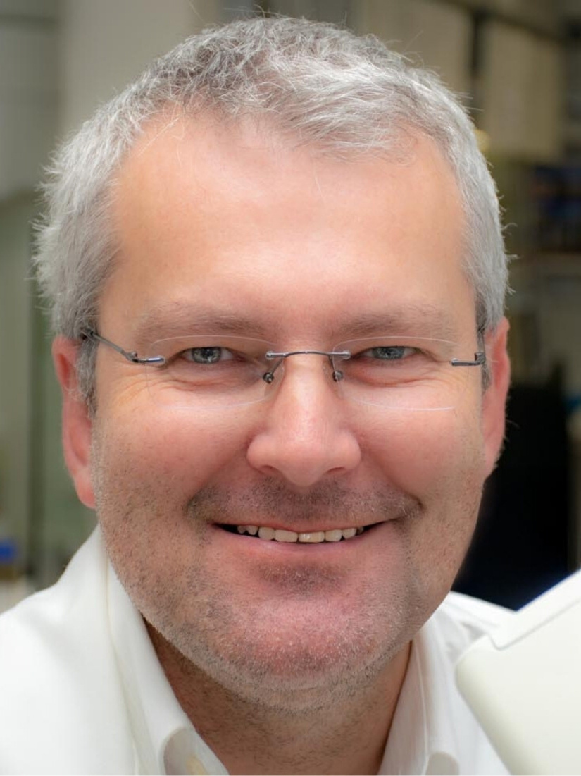 Dr Pavel Sluka