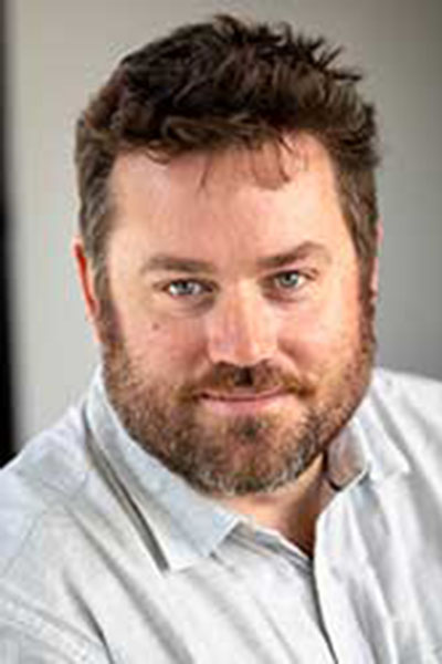 Prof Dennis Petrie