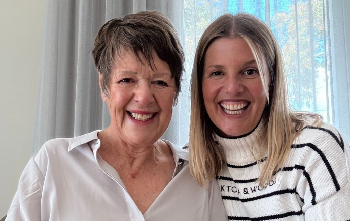 Jess Naylor (right) with her mother, Dianne Dolman (left)