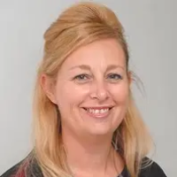 Iona Novak