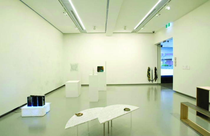 https://www.monash.edu/__data/assets/image/0005/2184152/Pretty-Air-and-Useful-Things.jpg