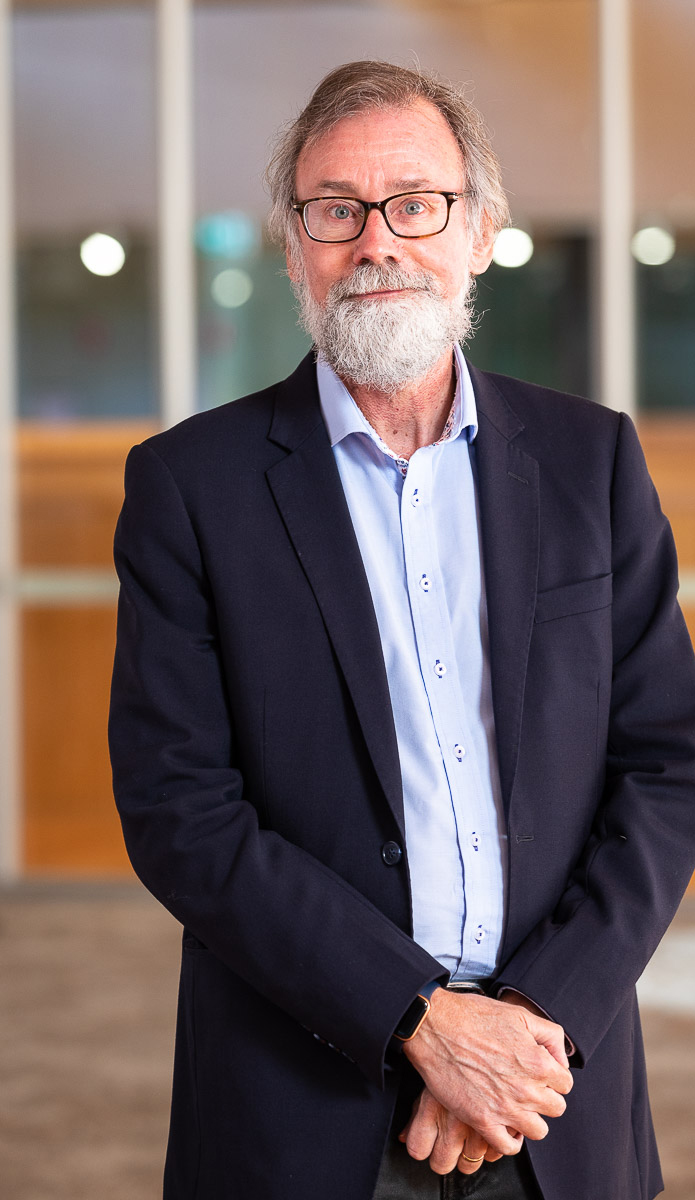 Prof Shane Bullock