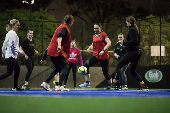 Time-out on traditional sport as Australians embrace informal sports participation