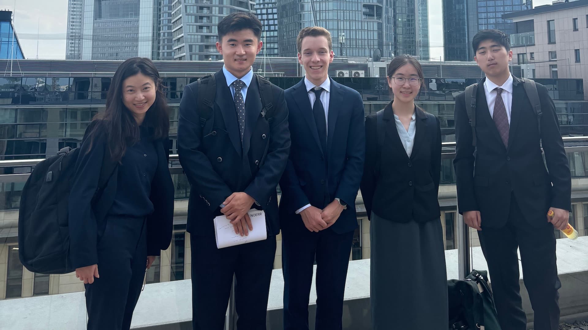 Right: Team from University of Chicago, USA 17th Frankfurt Investment Arbitration Moot Location: Noerr (law firm), Frankfurt, Germany
