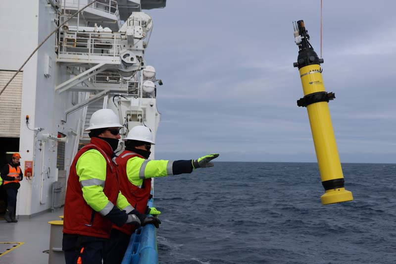 VM apex float being deployed
