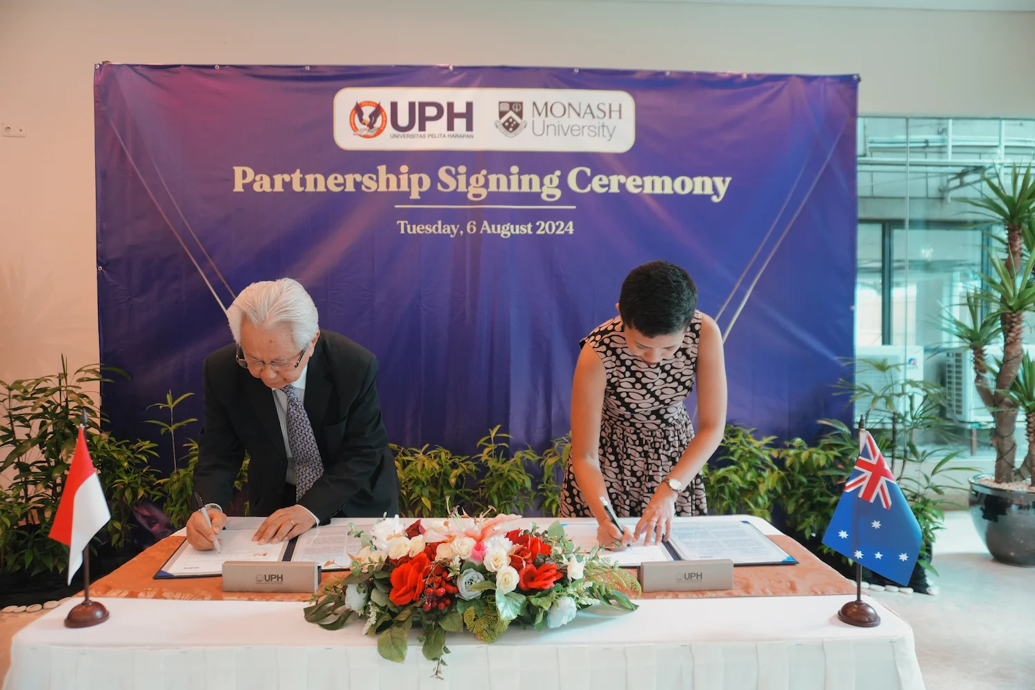 uph-monash-mou-signing