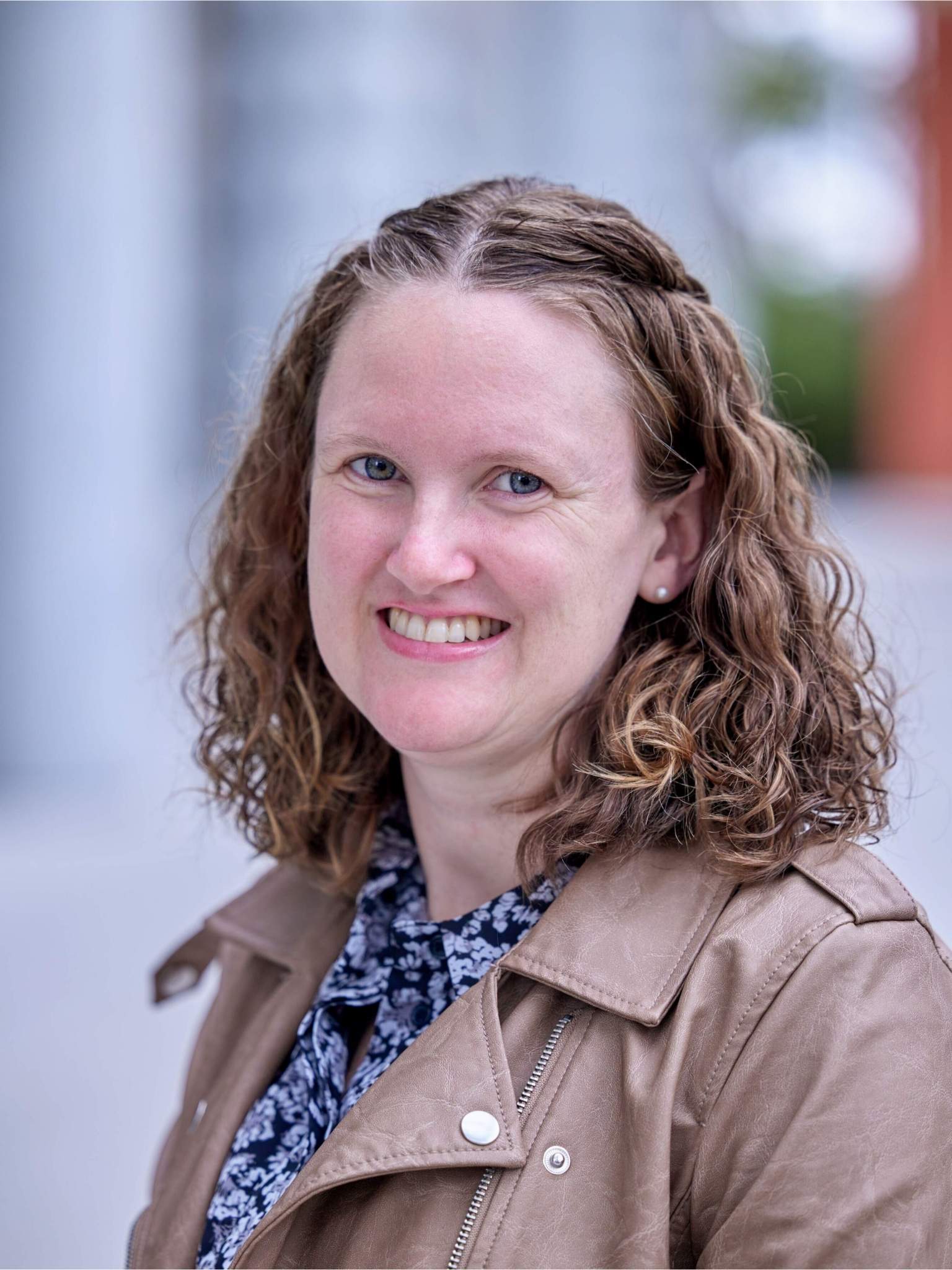 Dr Rikki Corry