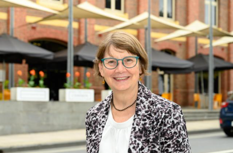 Keynote: Professor Liz Johnson