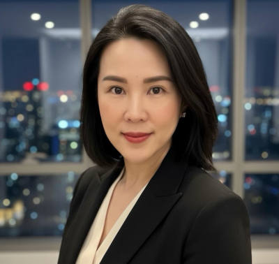 Ms Evelyn Yong
