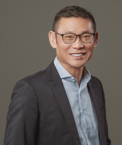 Mr Kee Wong