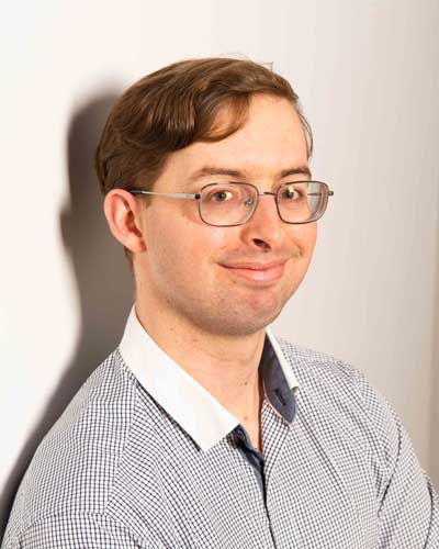 Dr Lincoln Tracy