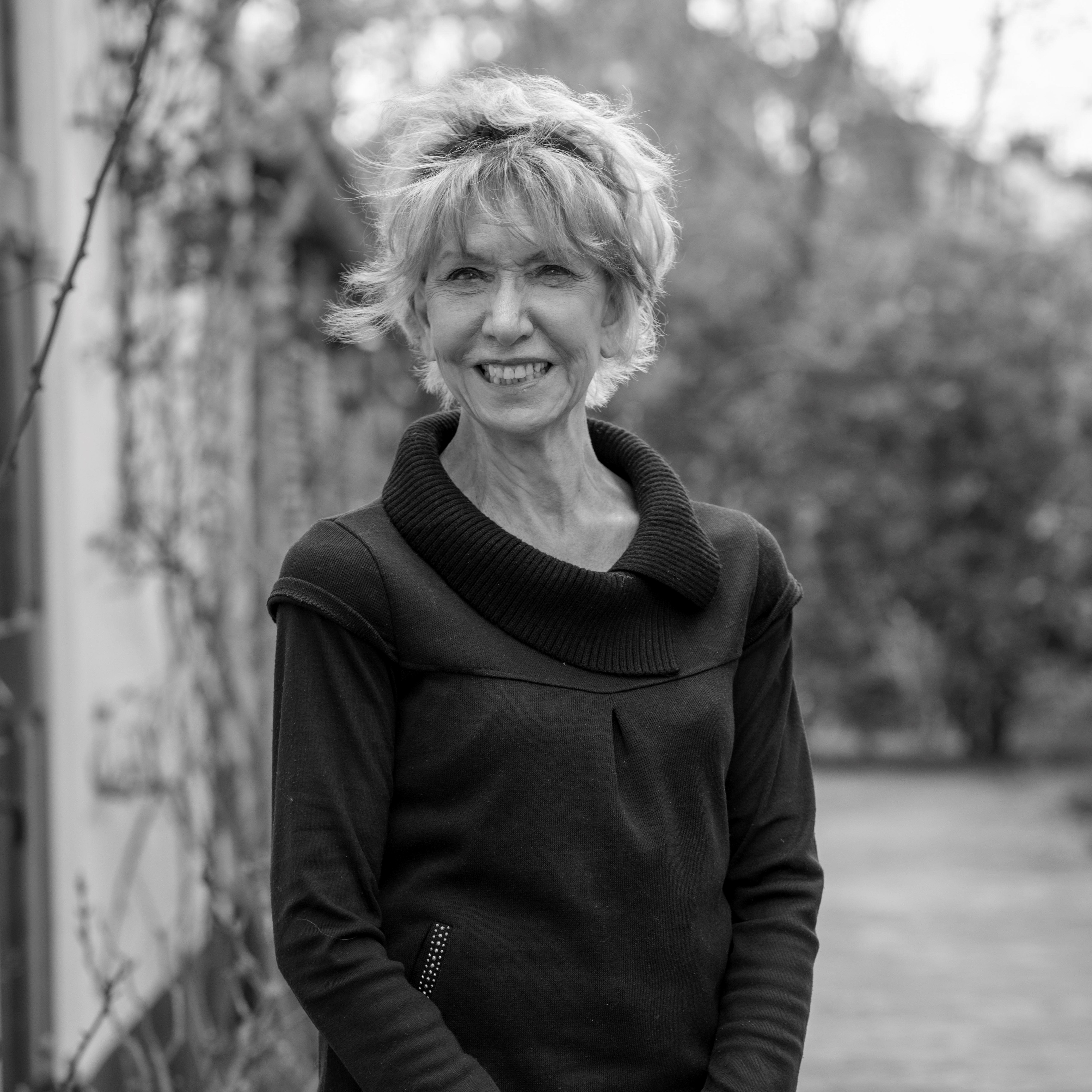 Nonya Peters headshot