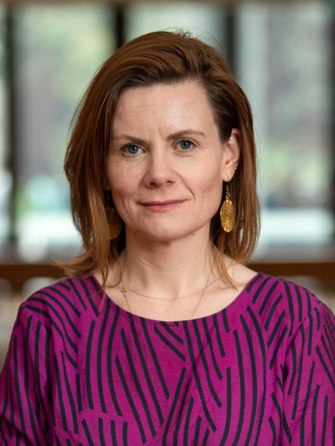Dr Samantha Young