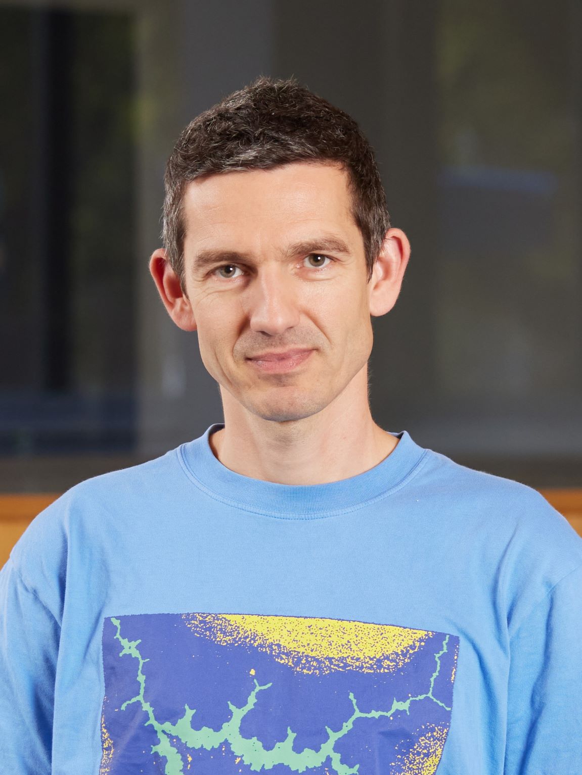 Dr Fabian Bumbak