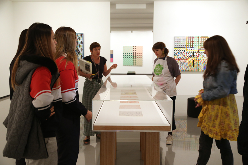 https://www.monash.edu/__data/assets/image/0007/4339141/Curatingexhibitions.jpg