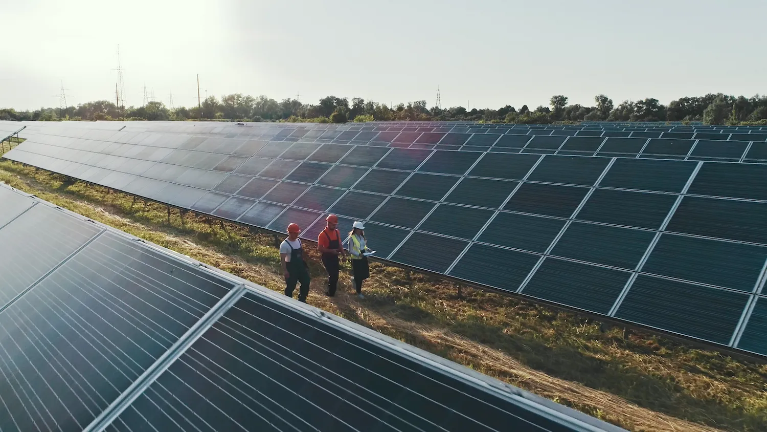 engineers-checking-solar-panels