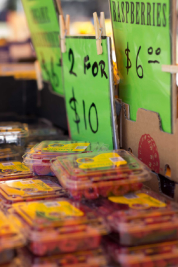 Photo of fruit at grocery store