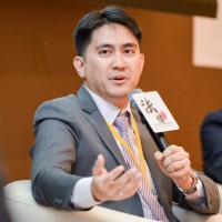 Alex Yue-Ping Yang