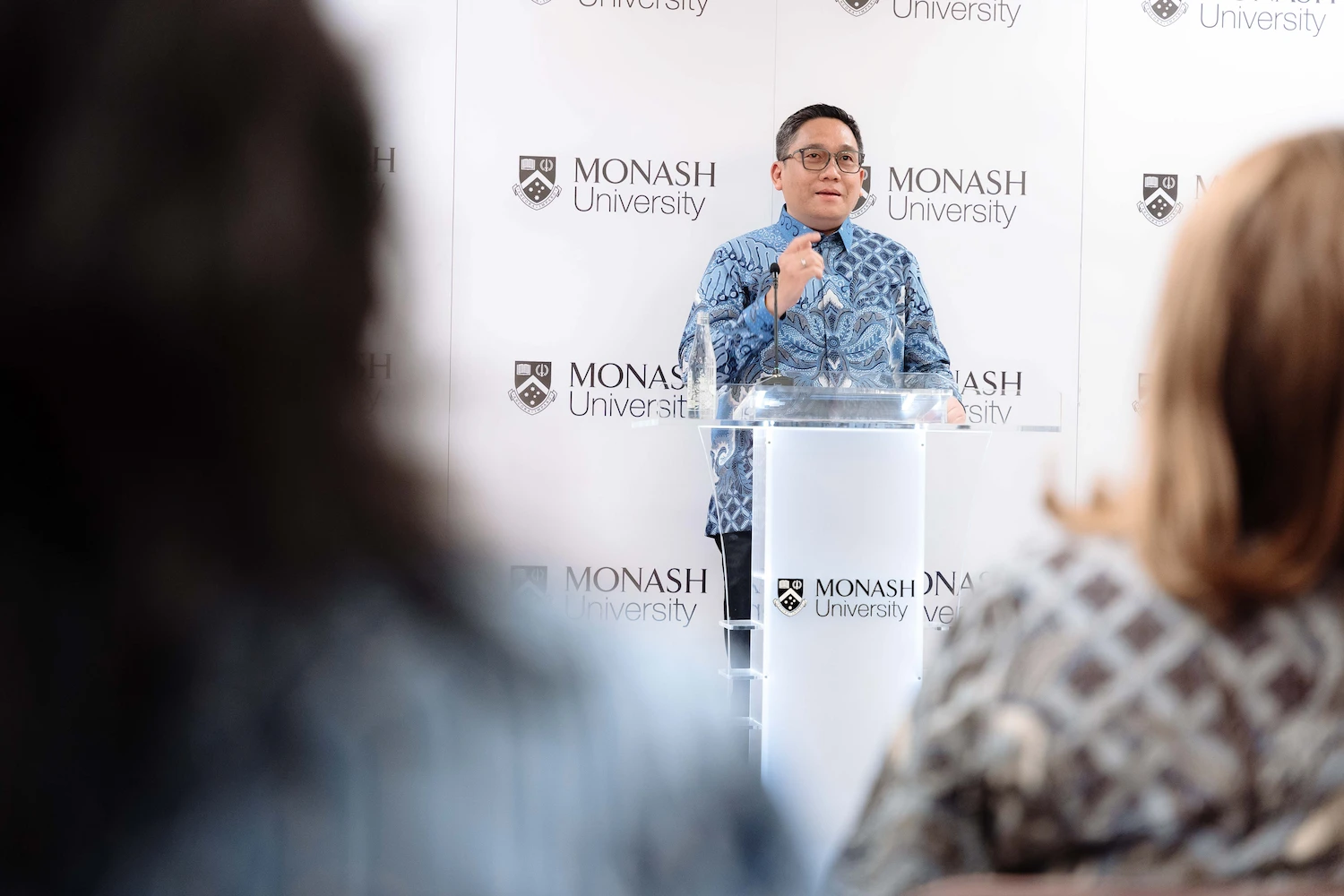monash-batik-launch-anddy-steven