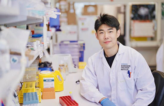 Monash BDI’s Dr Xin Du, co-first author on the Science Translational Medicine publication.