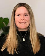 Angela Holmes