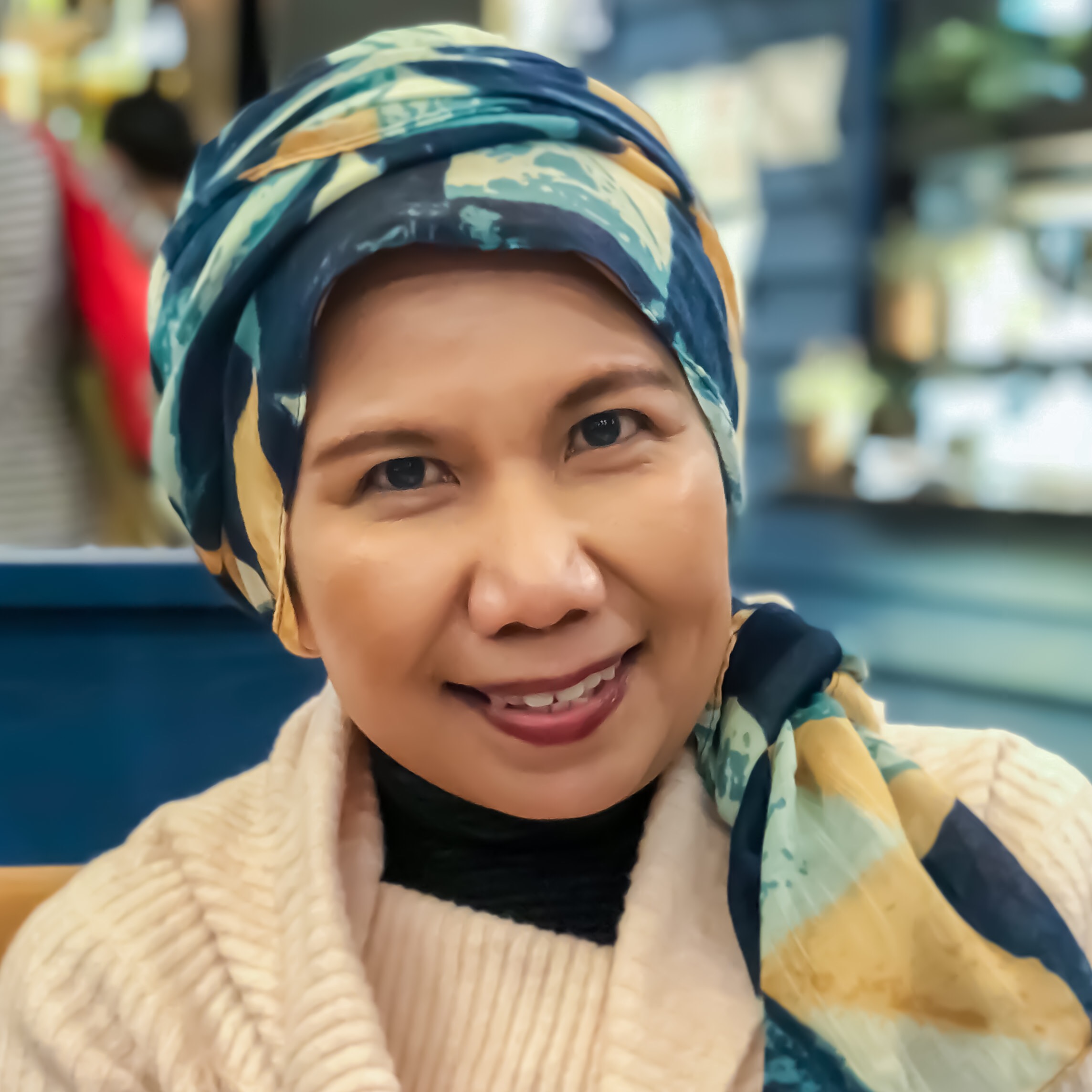 Lily Yulianti Farid