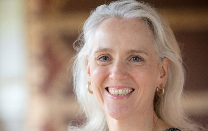 Sally De Gunigand