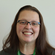 Dr Lynette Pretorius