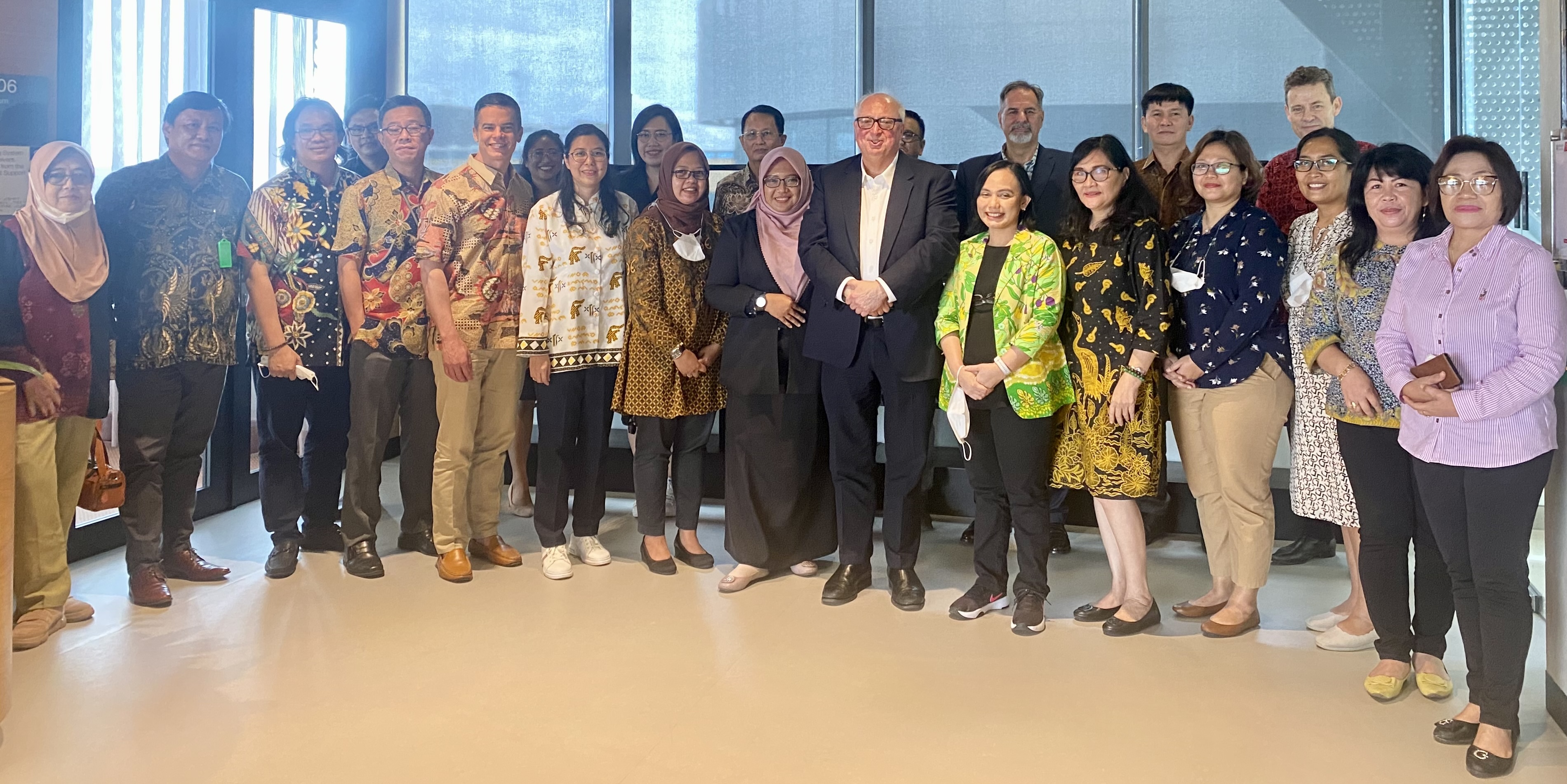 Prof Bryan Horrigan, Dean of Monash Law, meeting the representatives of 7 leading Indonesian Law schools at Monash University Indonesia campus on 18 November 2022