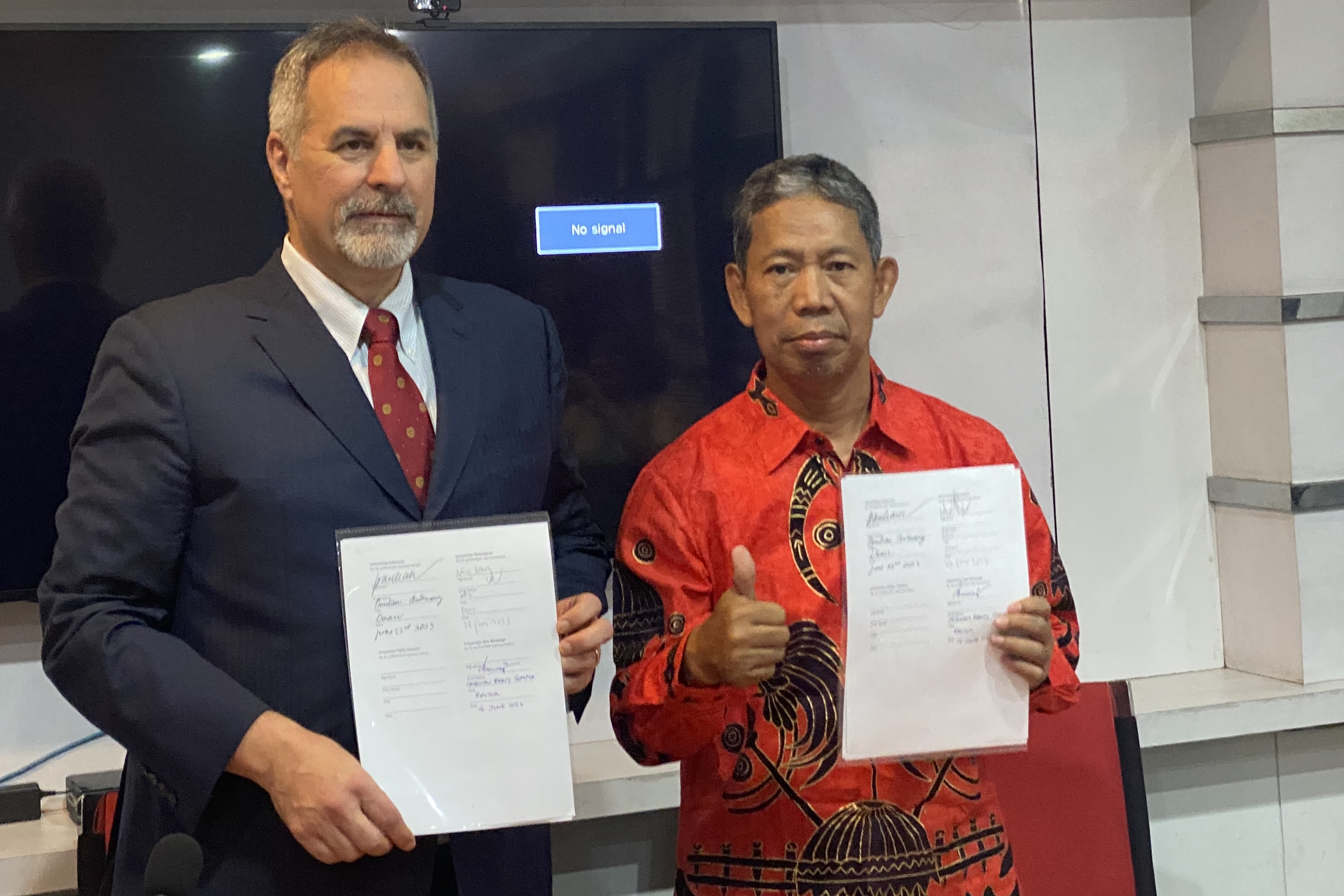 Signing of the MoU between Faculty of Law, Universitas Padjadjaran and Monash Law