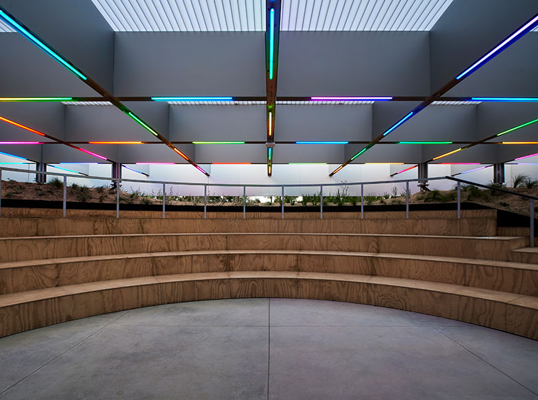 https://www.monash.edu/__data/assets/image/0009/3514950/Philip-Brophy_MonashPavillion-028_580px.jpg