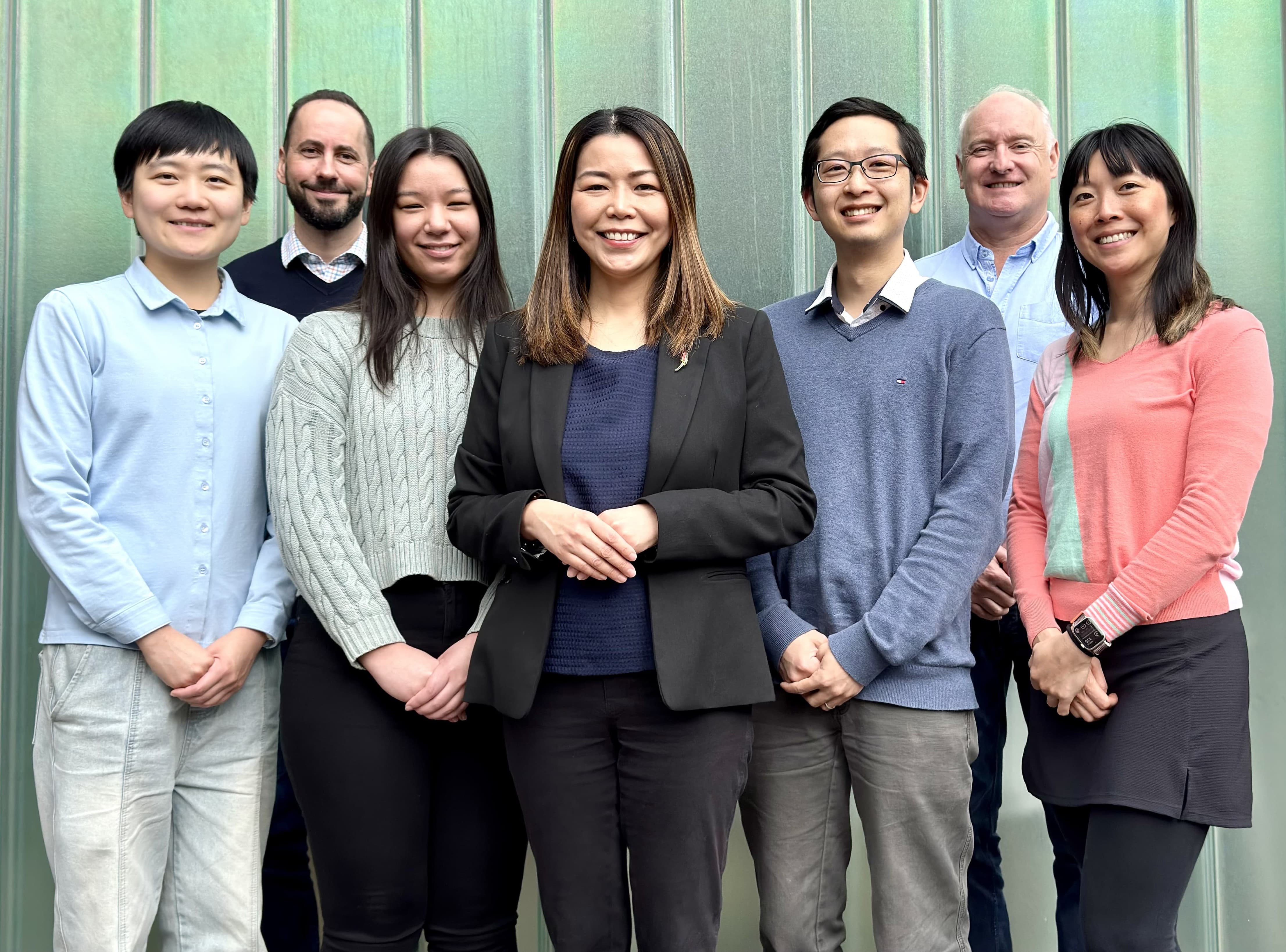 Photo of the RNAte team which includes 7 personnel.