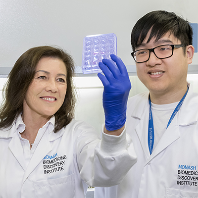 Senior author Associate Professor Ann Chidgey and one of the first authors, Dr Michael Hun.