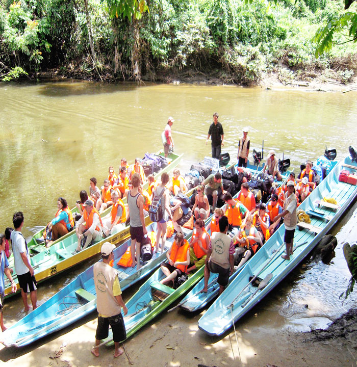 3-Patrick_Baker_Boating_0700.jpg jungles of Borneo