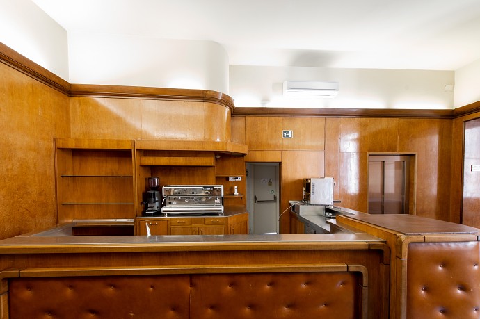 Main Bar Main Bar