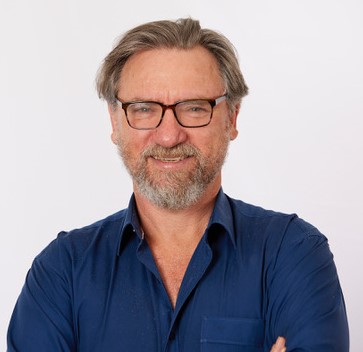 Peter Lewis
