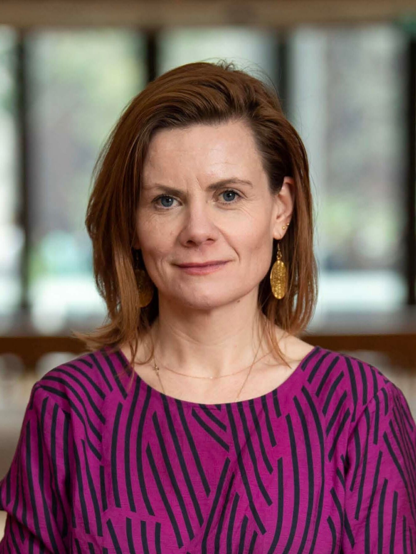 Dr Samantha Young
