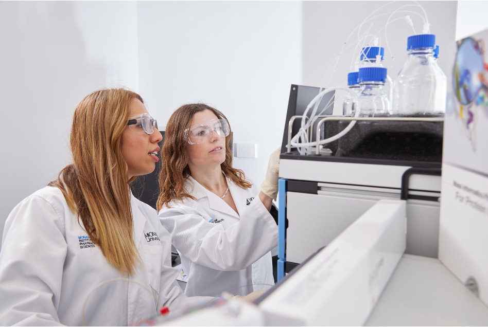 Creek lab in laboratory
