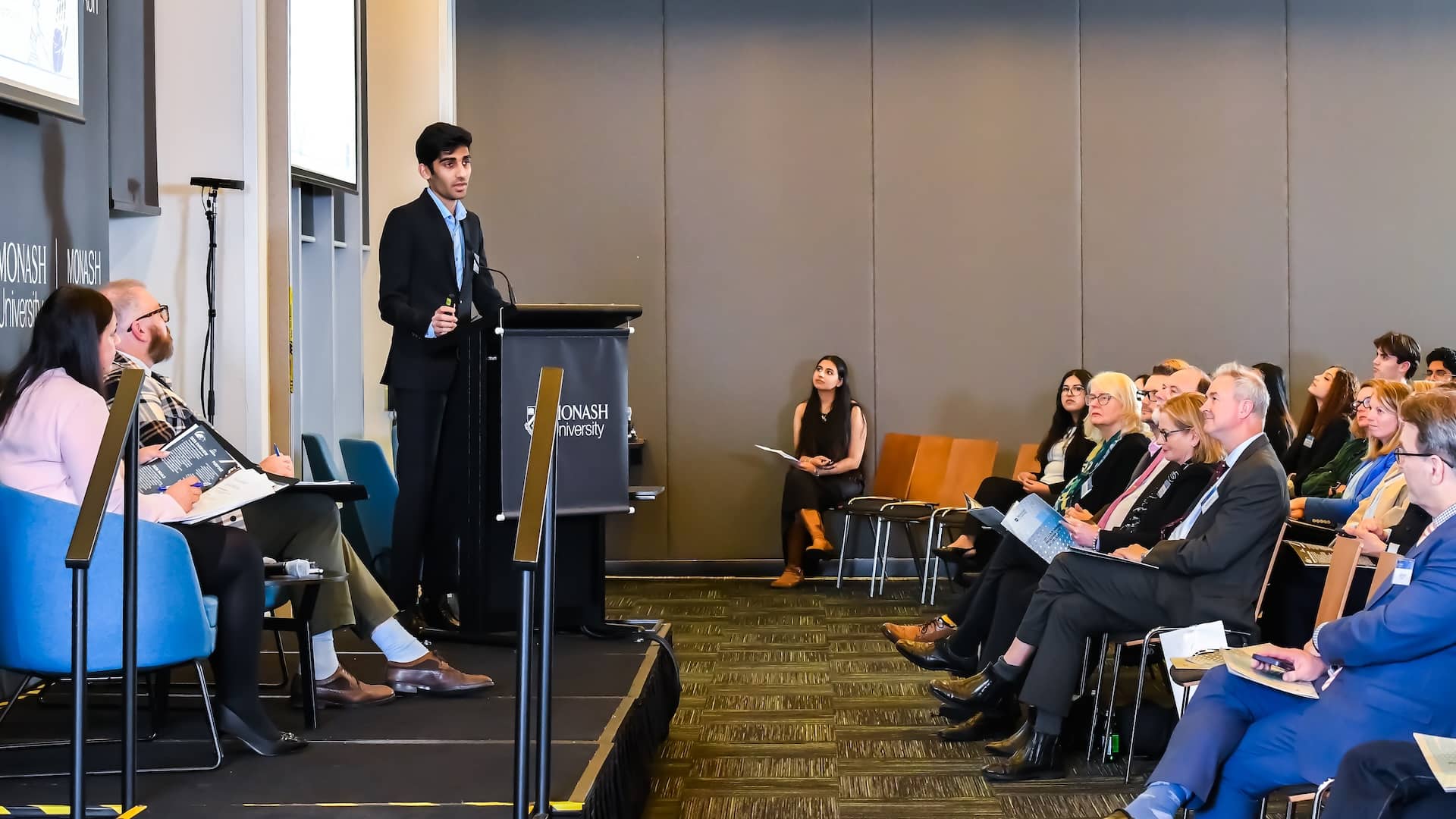 Raghav presents the pitch for LawCate