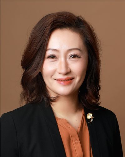 Dr Catherine Lopes
