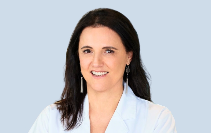 Professor Rachelle Buchbinder