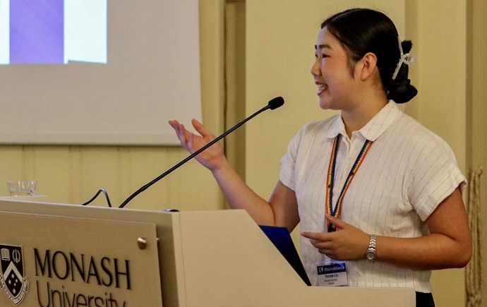 Yannee Liu presenting at the PharmAlliance Week in 2023